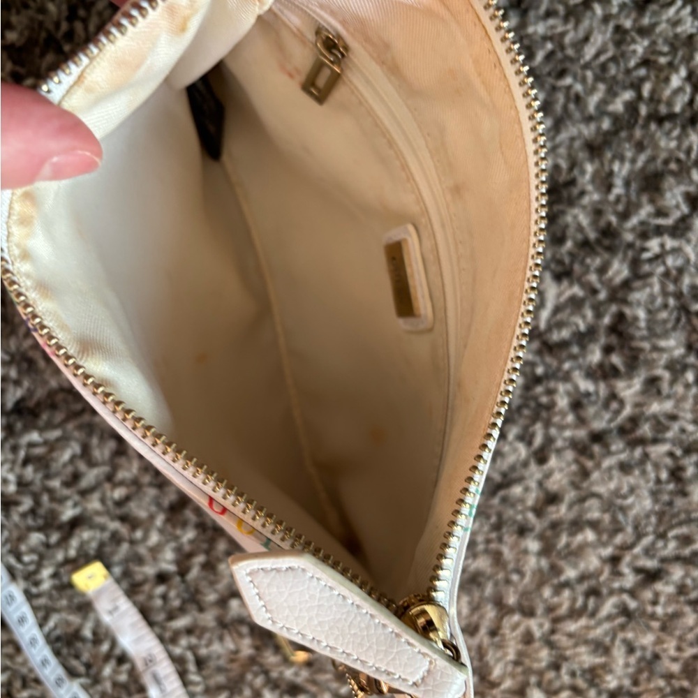 GUESS Multicolor Logo Clutch - Picture 5 of 5